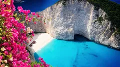 Erstaunliche Atmosphäre, aber ohne Touristenmassen: 8 griechische Inseln, für die sich eine längere Reise lohnt