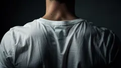 Psychologie der Körperhaltung: Was verrät dein Rücken gerade jetzt über dich?